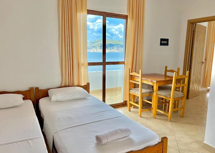 Redi\'S Seaview Apartments