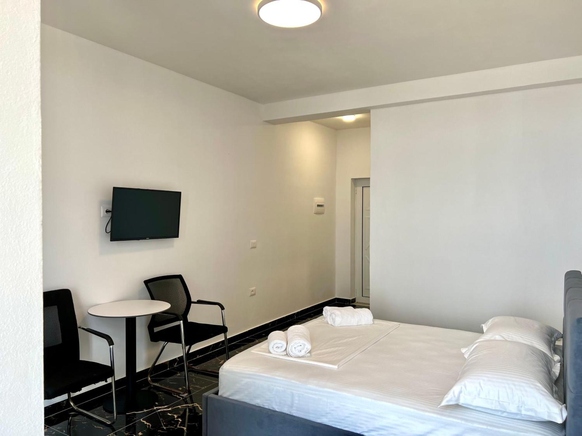 Redi's Seaview Apartment